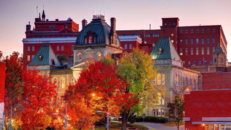Voici les 15 villes canadiennes les plus abordables en 2026 : deux villes du Québec font partie du classement