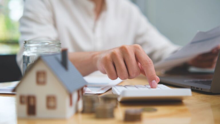 Immobilier : les Canadiens prévoient acheter leur première propriété à… 41 ans