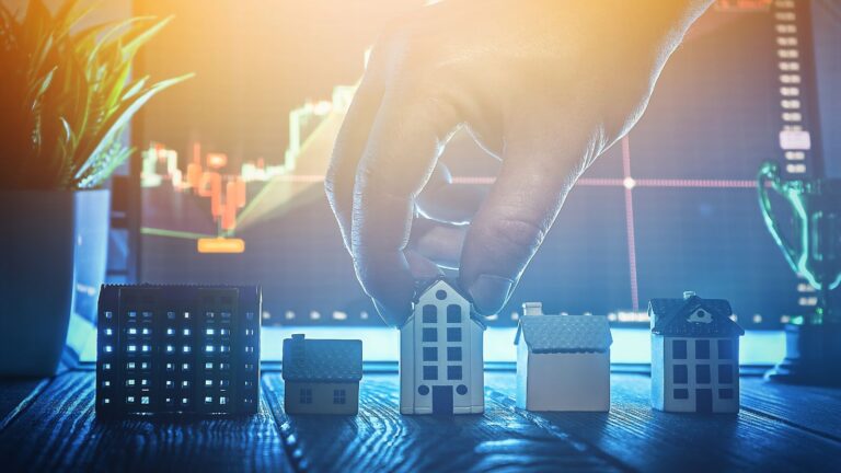 Immobilier : les ventes chutent à Montréal pendant que les propriétés à vendre explosent